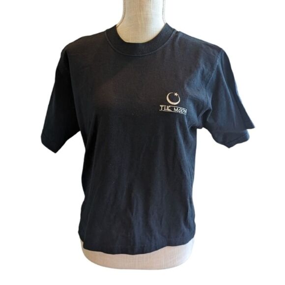 The Moon Cafe Tee Shirt Women's‎ Black Short Sleeve Round Neck Size Small - Picture 1 of 4